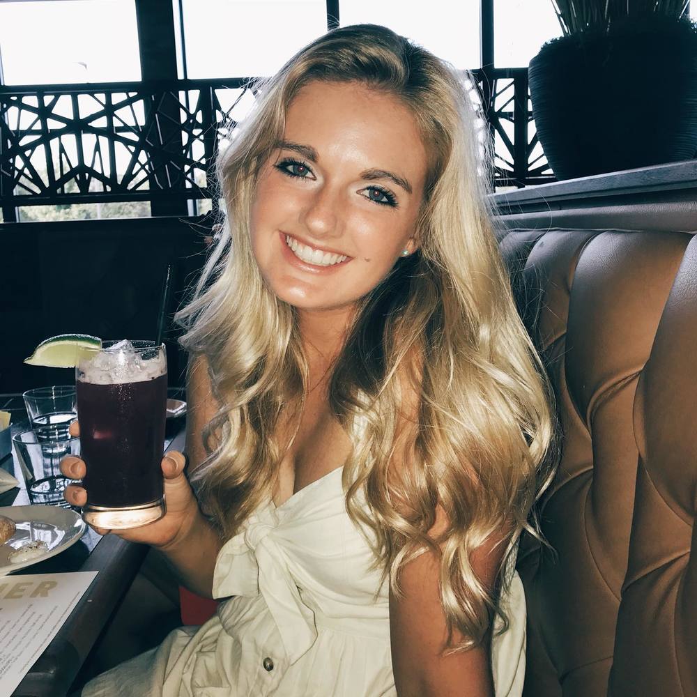 Meet your Posher, Julia